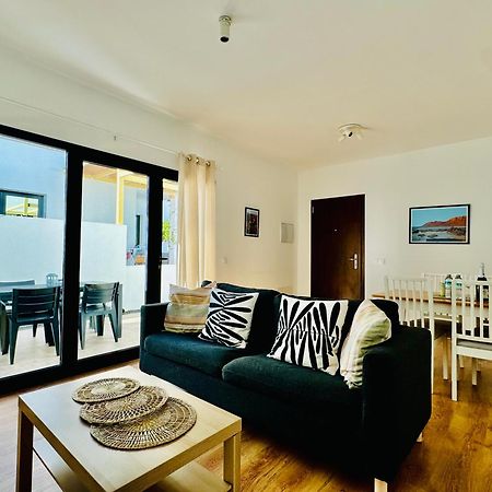 Villa Patricia By Vulcano Homes Costa Teguise Kültér fotó